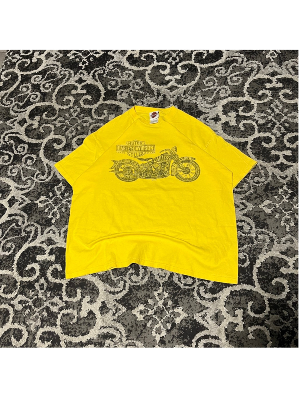 Men's Harley-Davidson XL Yellow Short Sleeve Tee with Black Graphic